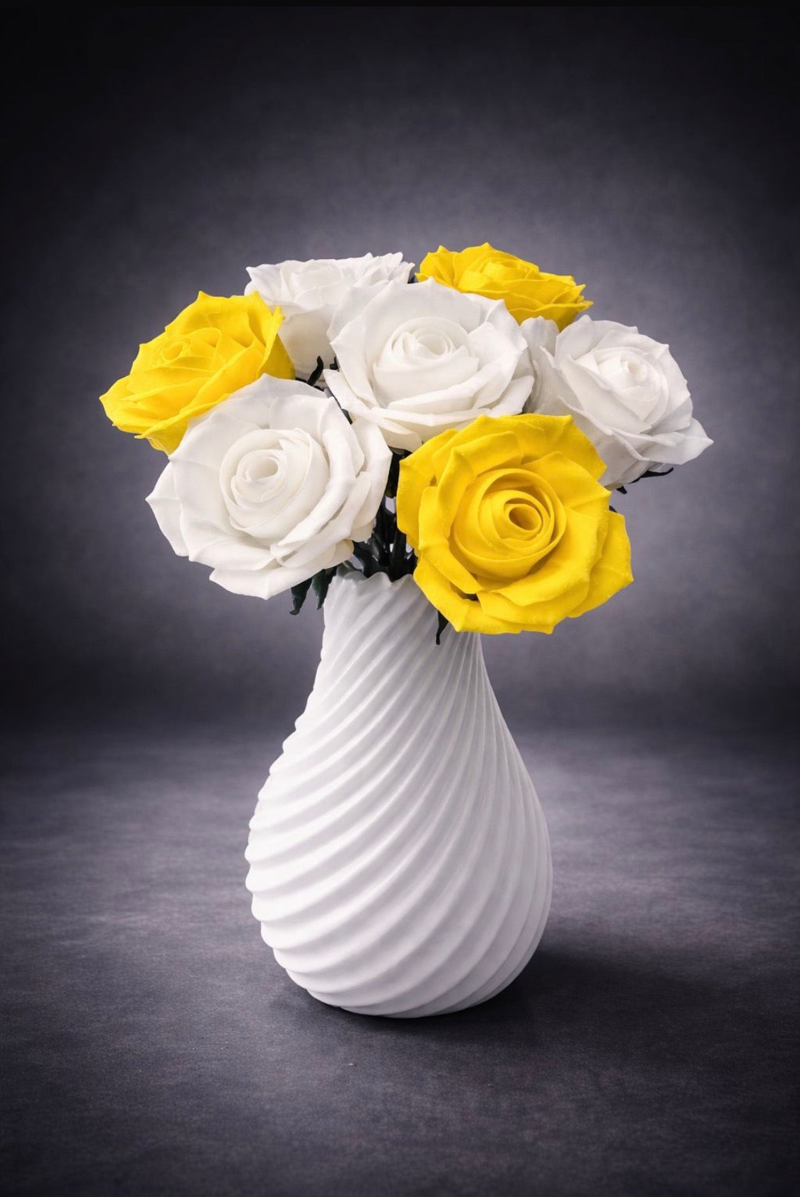 3D Rosen in Vase – langlebige Deko aus Manufakturarbeit